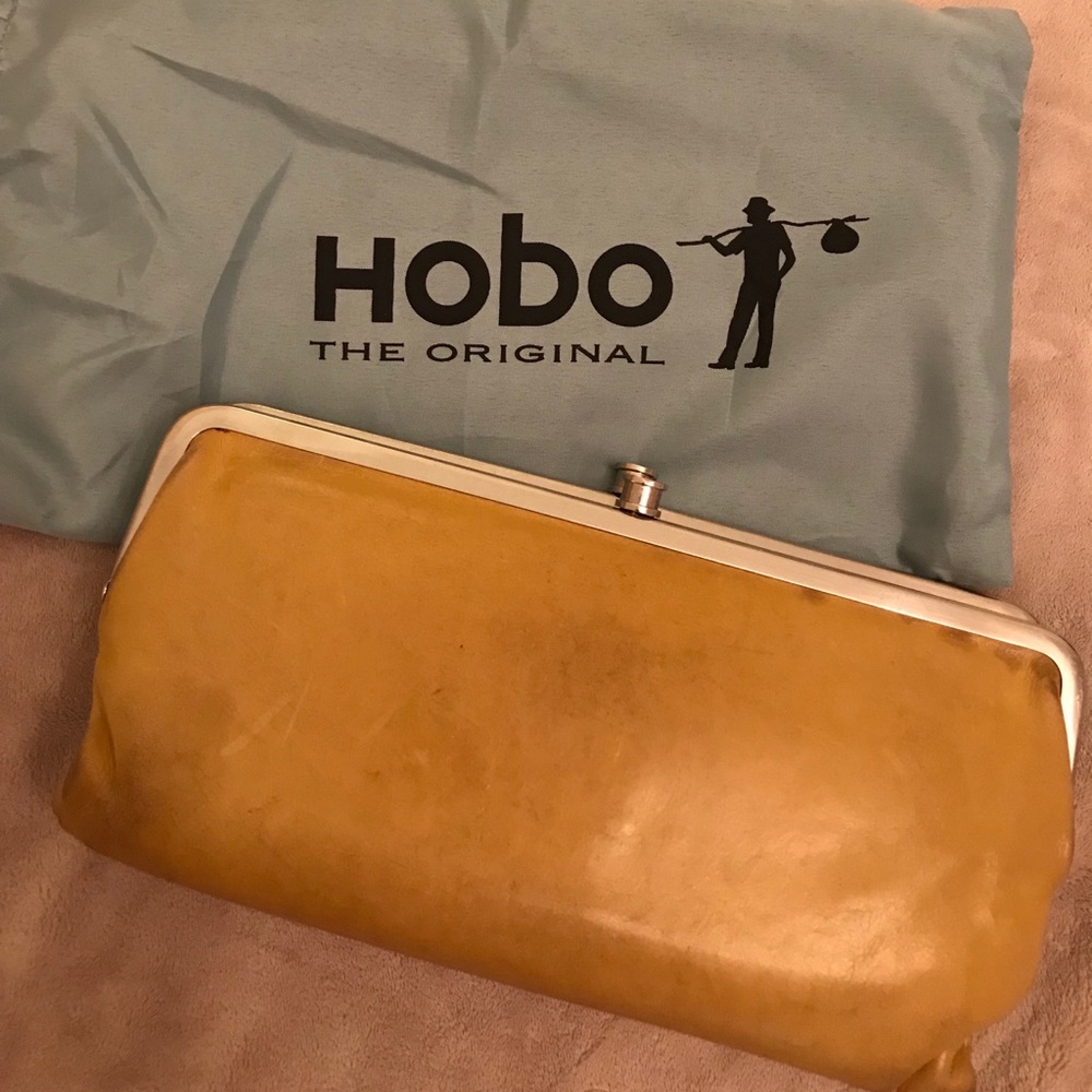 Hobo International Lauren Leather Wallet